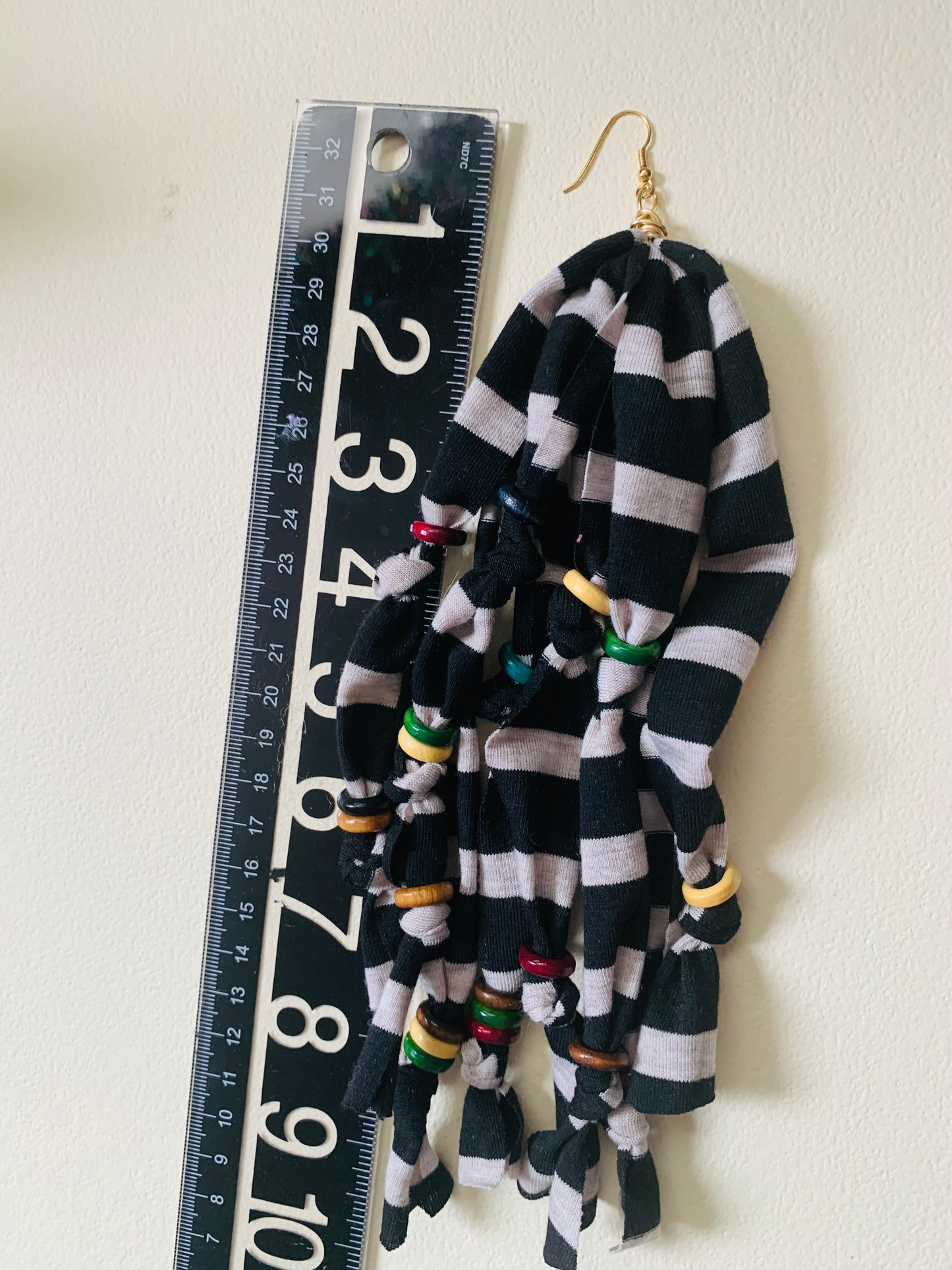 Bead Between the Lines